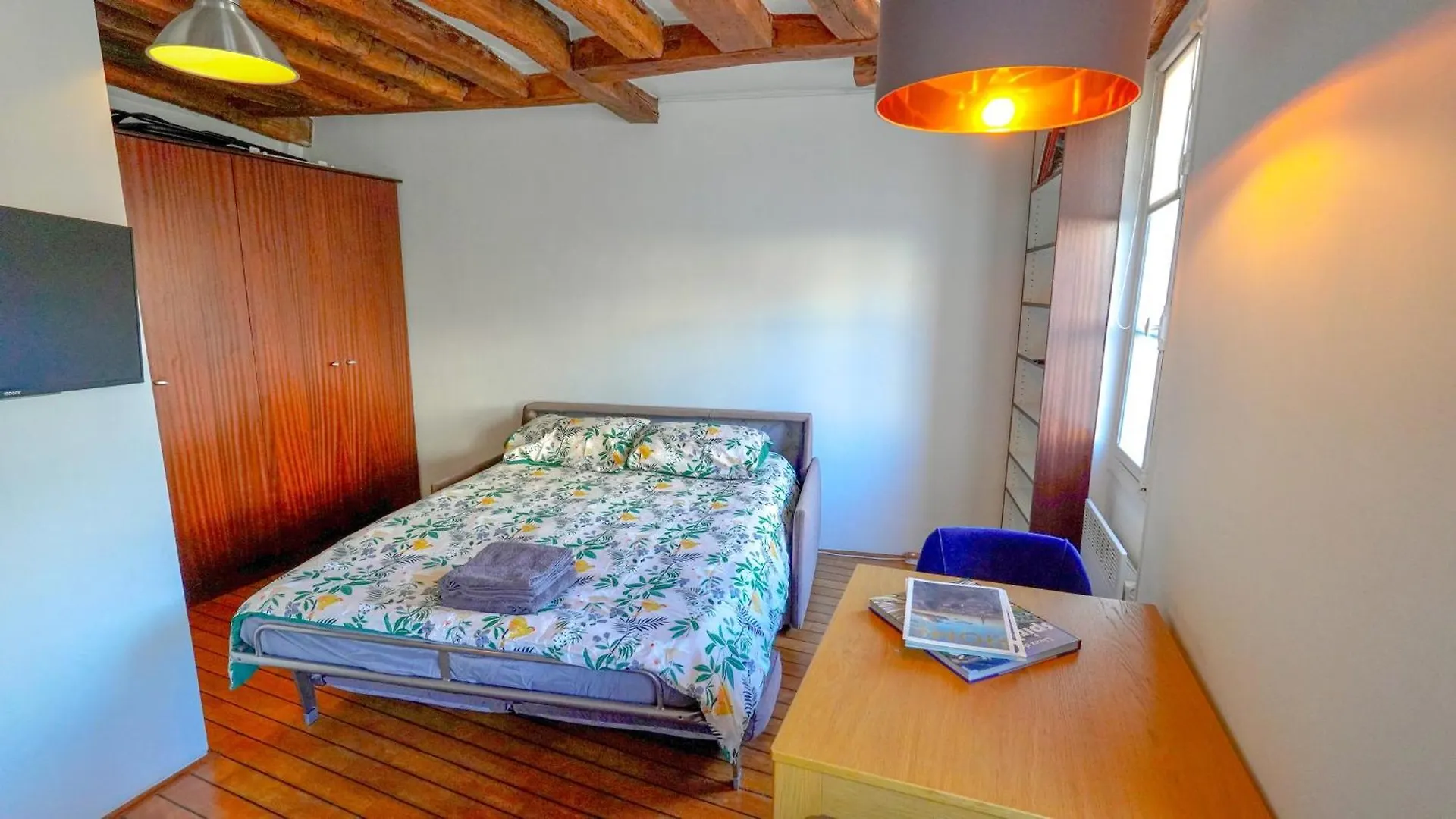 Romantic Studio At Quartier Latin Paris France